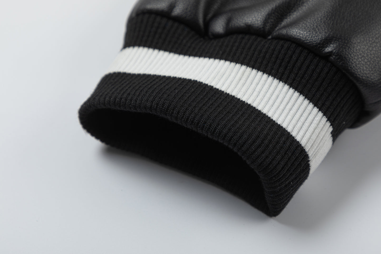 OFF WHITE Heavy Duty Jacket s29